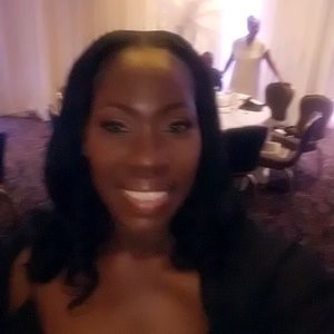 Meet your Posher, Veronica